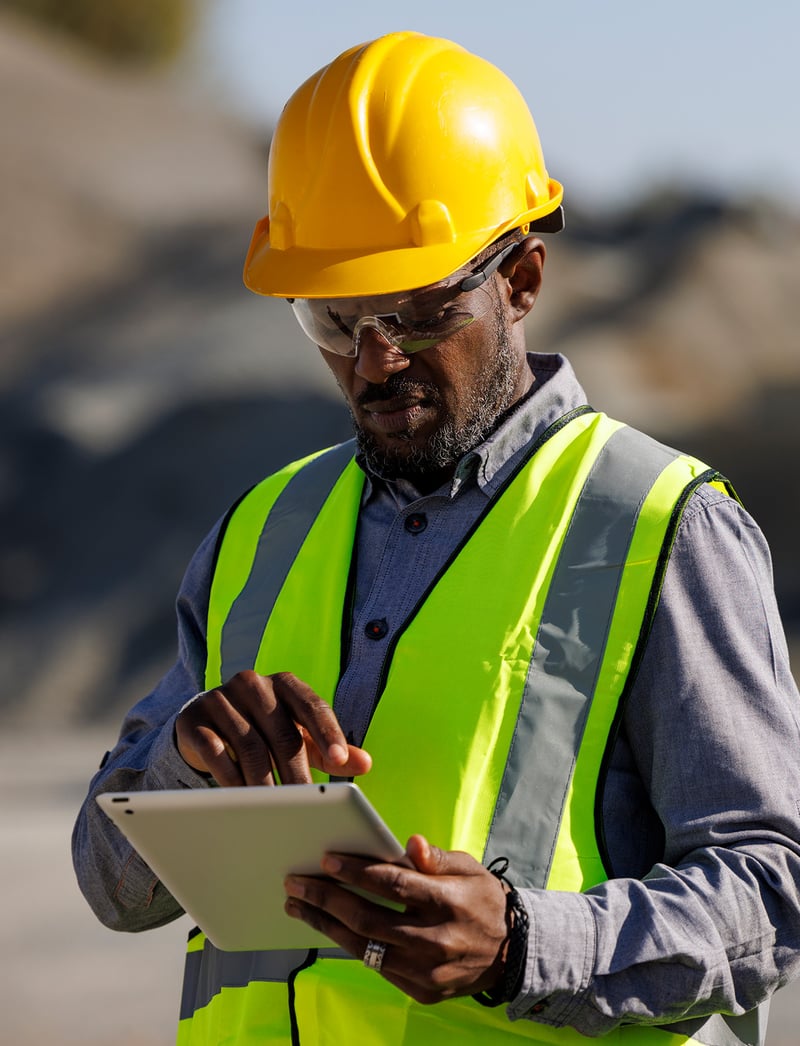 img-portrait-contractors-07